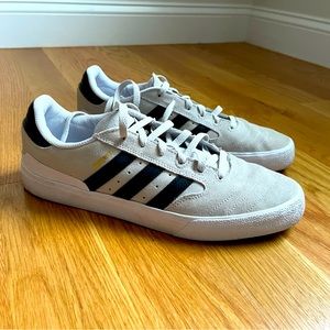 Like new Adidas Men’s Busenitz Shoes Grey and Black Size 10.5